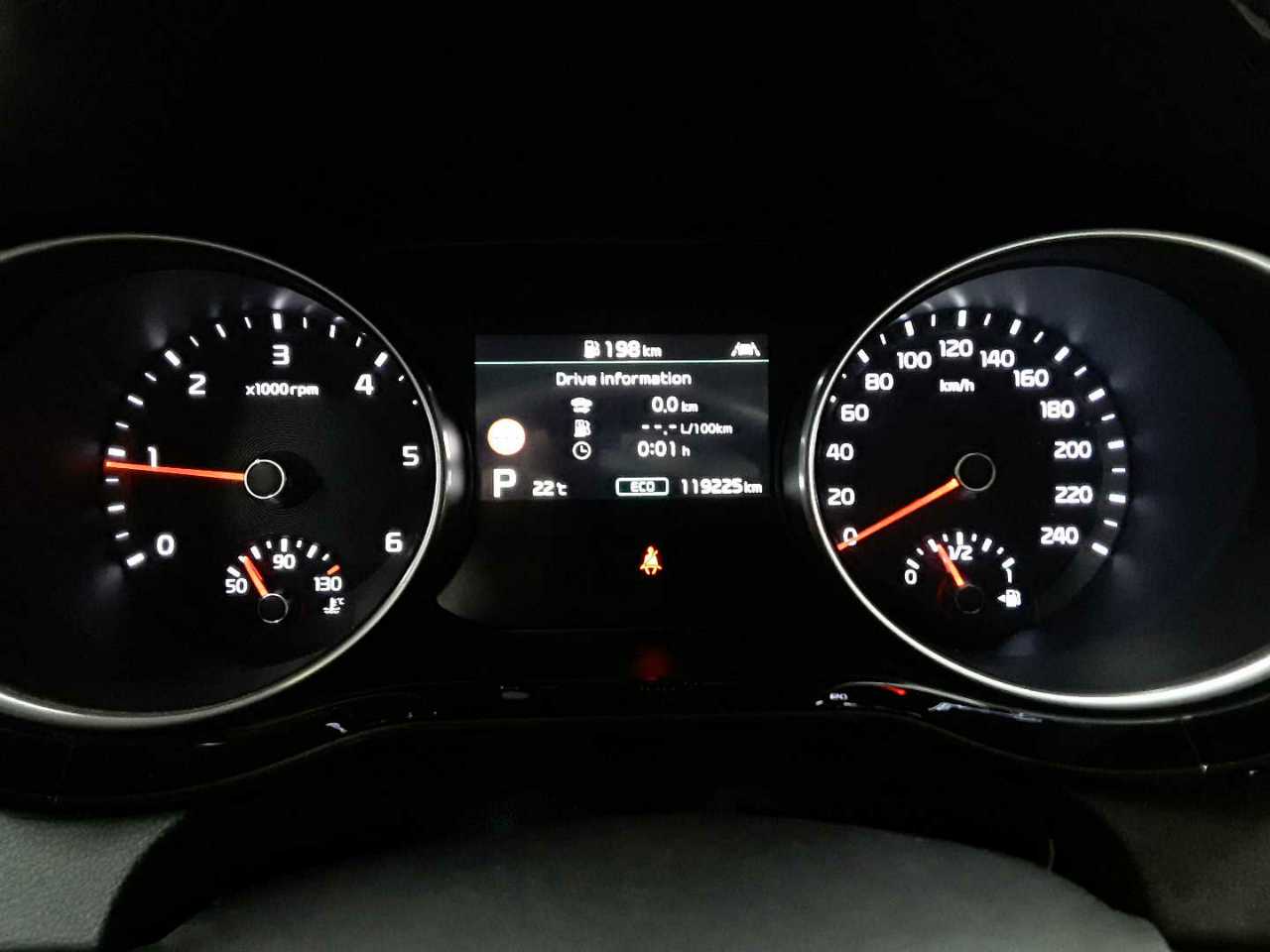 Kia XCeed 1.6 CRDi Eco-Dynamics+(48V Mild-Hybrid) DCT7 SPIRIT 11