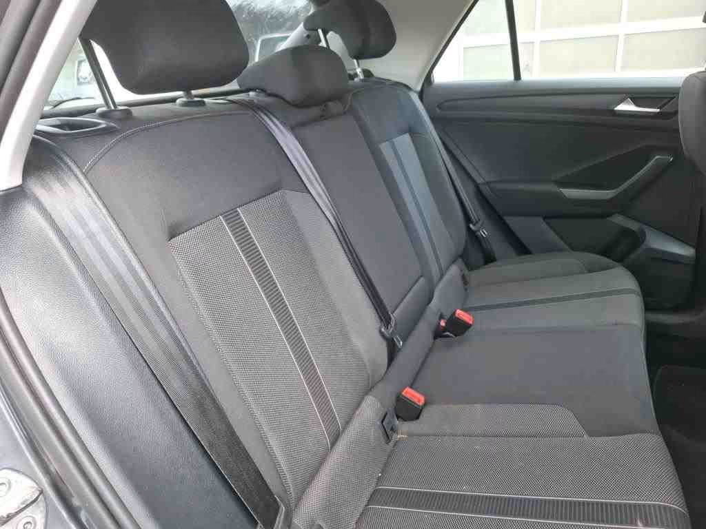 Volkswagen T-Roc 2.0 2023 6
