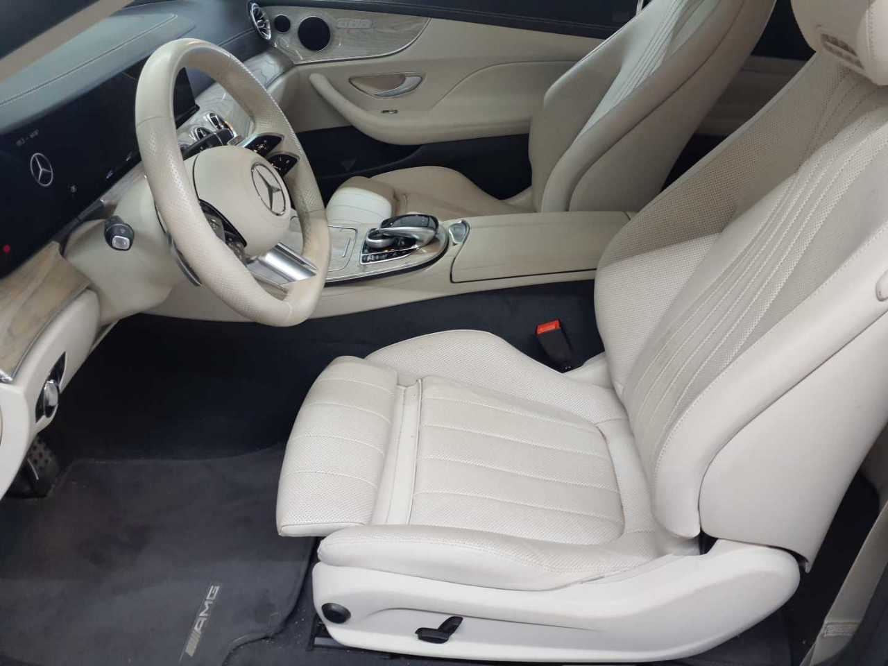 Mercedes-Benz E 220 d Cabrio 9G-TRONIC AMG Line 8