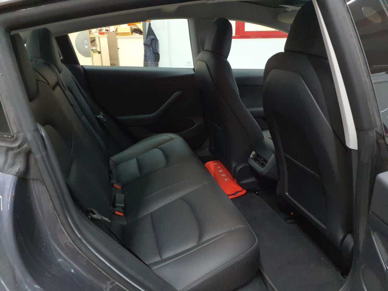 Tesla Model 3 RWD Hinterradantrieb 14