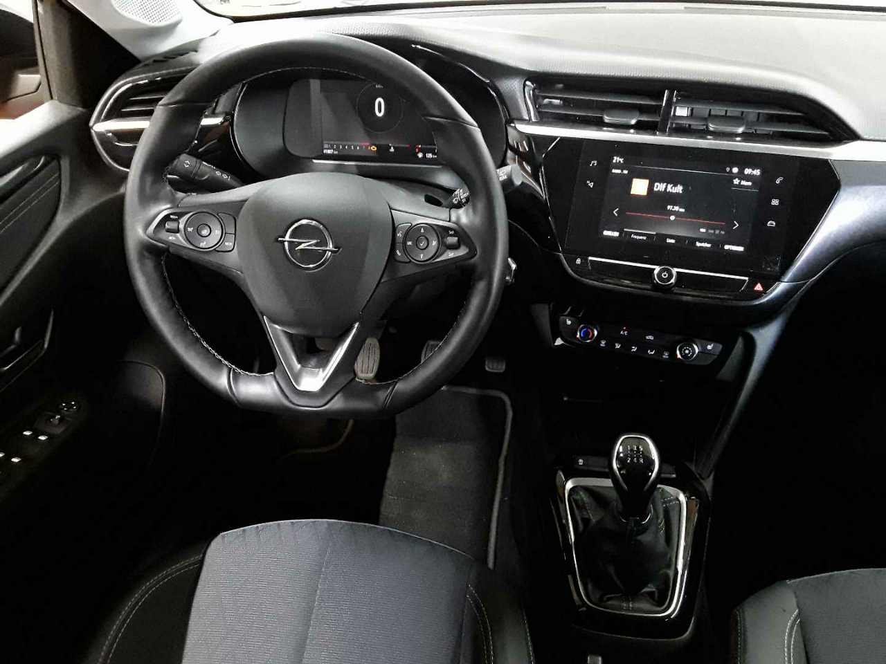 Opel Corsa 1.2 Start/Stop Elegance 10