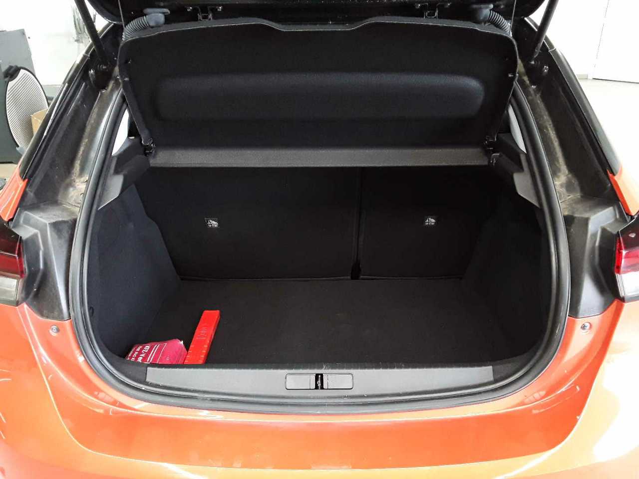 Opel Corsa 1.2 Start/Stop Elegance 15
