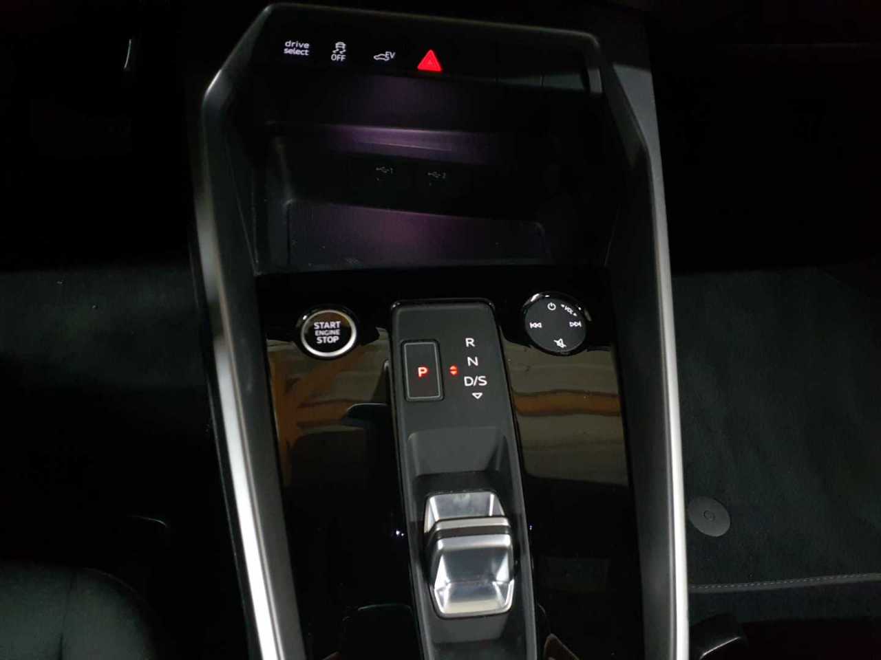 Audi A3 40 TFSIe Sportback S tronic 10