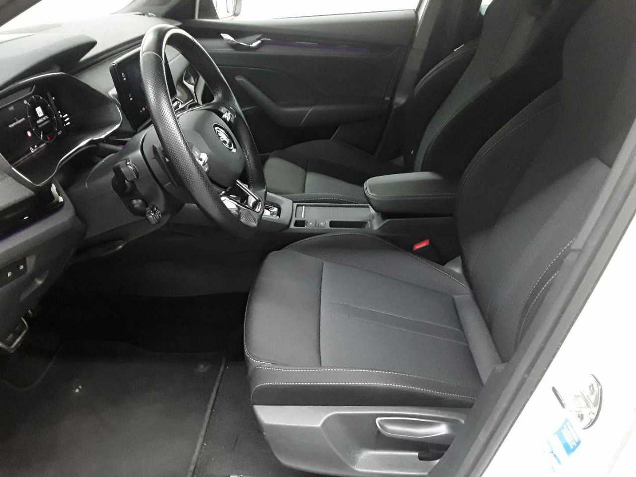 Skoda Octavia Combi 2.0 TDI DSG Sportline 7