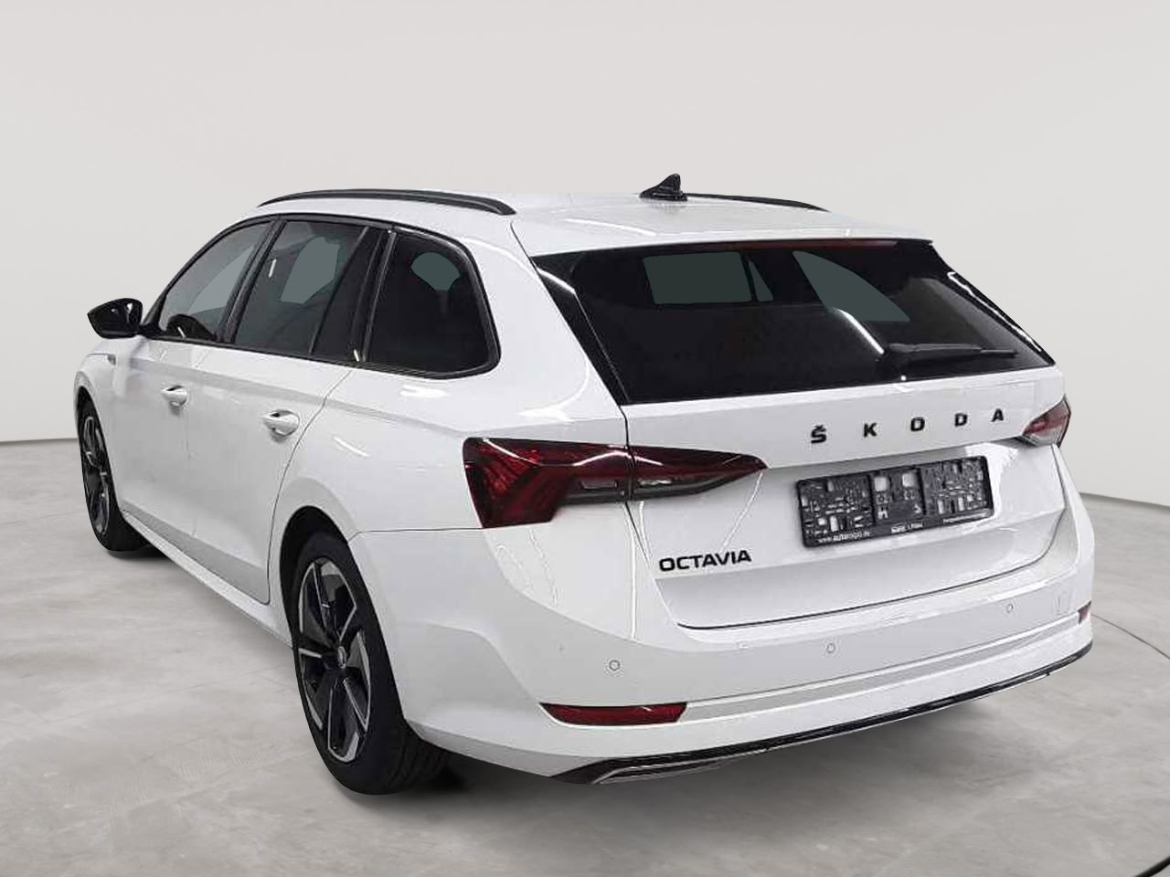 Skoda Octavia Combi 2.0 TDI DSG Sportline 5