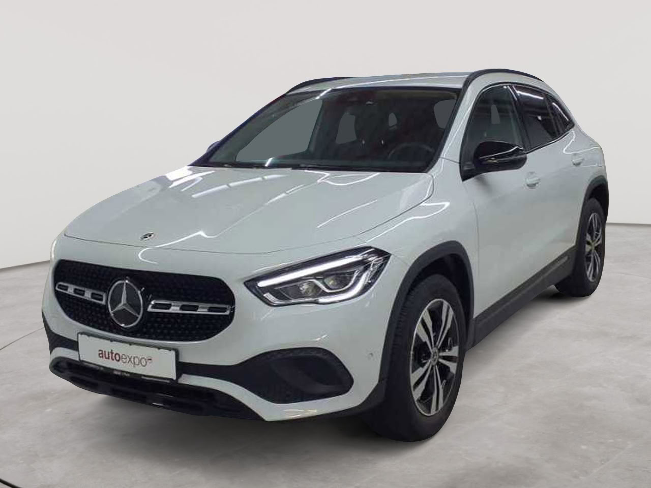Mercedes-Benz GLA 200 7G-DCT Progressive 2