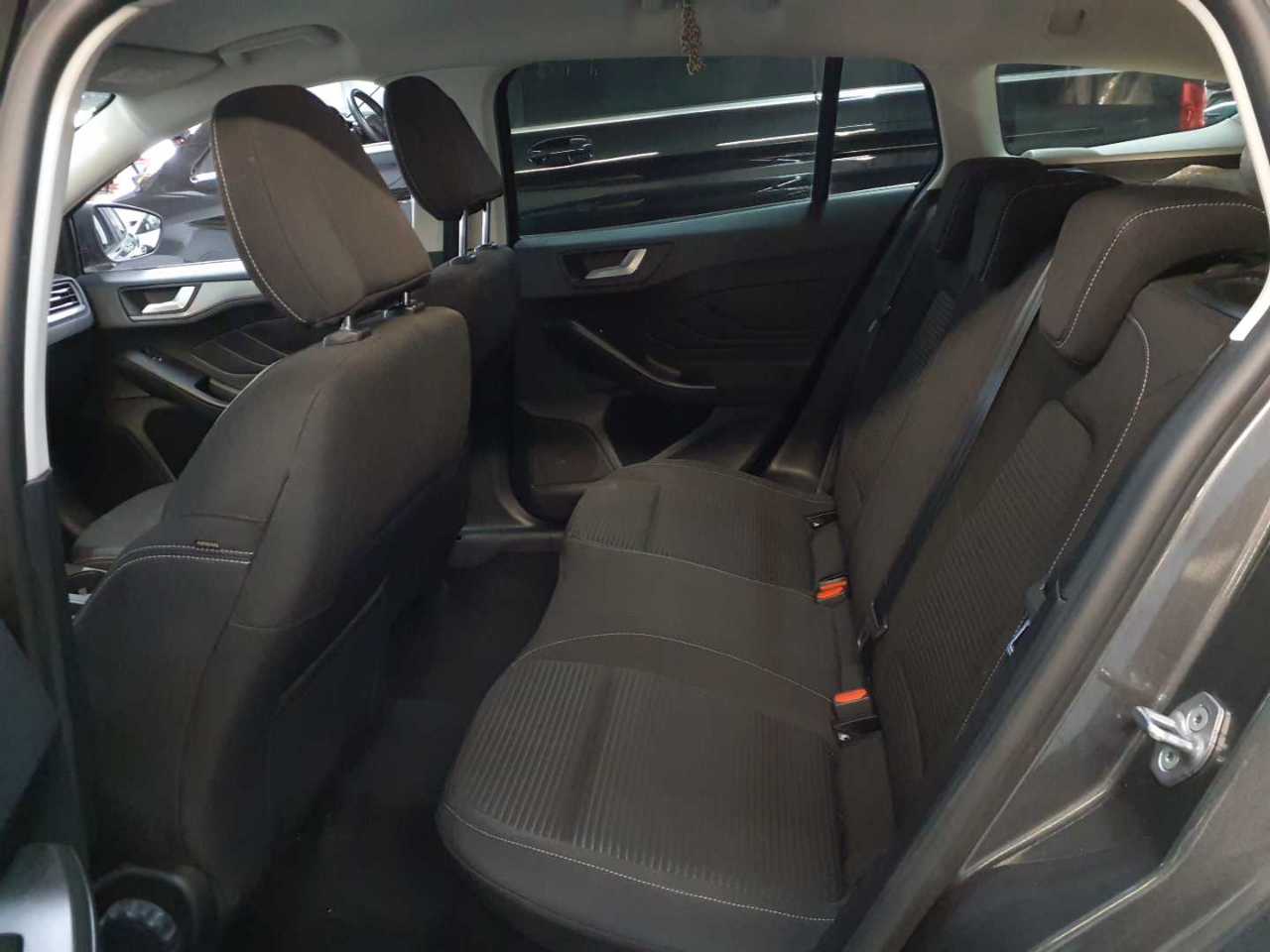Ford Focus Turnier 1.5 EcoBlue Start-Stopp-System Aut. TITANIUM 13