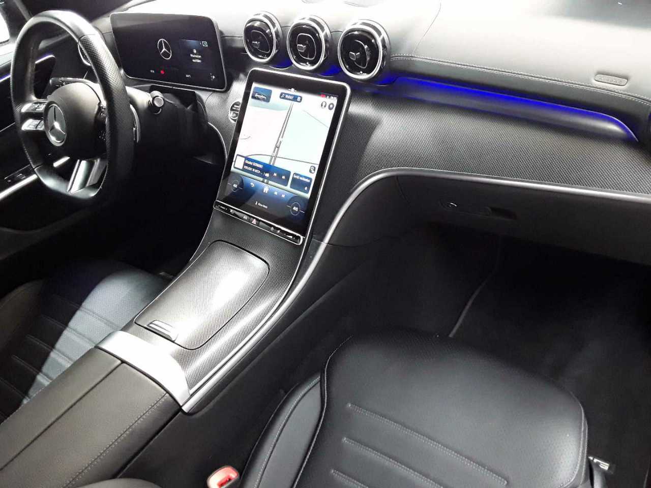 Mercedes-Benz C 200 T 9G-TRONIC AMG Line 9