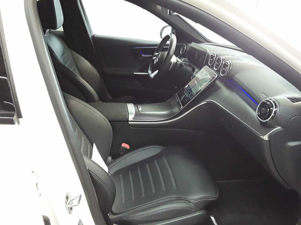 Mercedes-Benz C 200 T 9G-TRONIC AMG Line 8