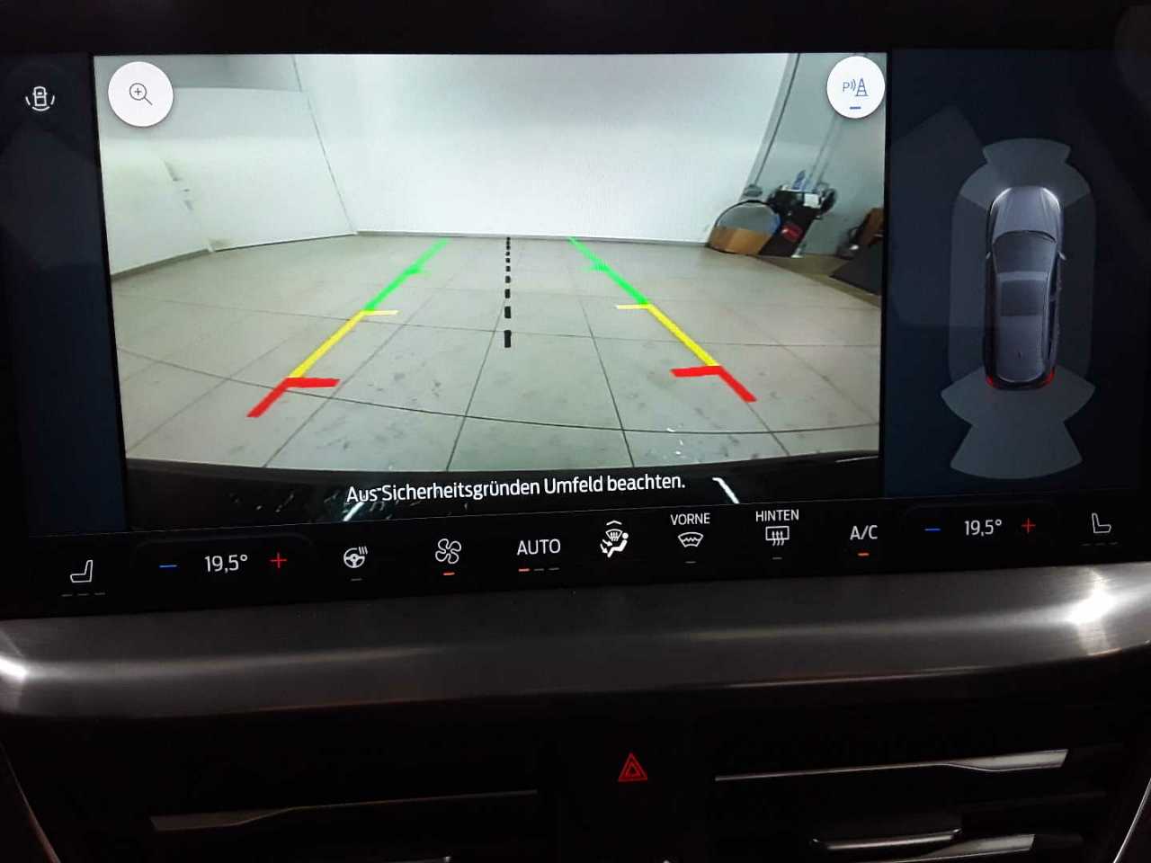 Ford Focus Turnier 1.5 EcoBlue Start-Stopp-System Aut. TITANIUM 12