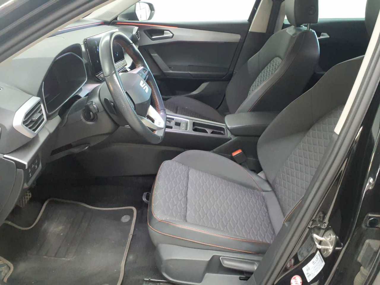 Seat Leon Sportstourer 2.0 TDI DSG FR 8
