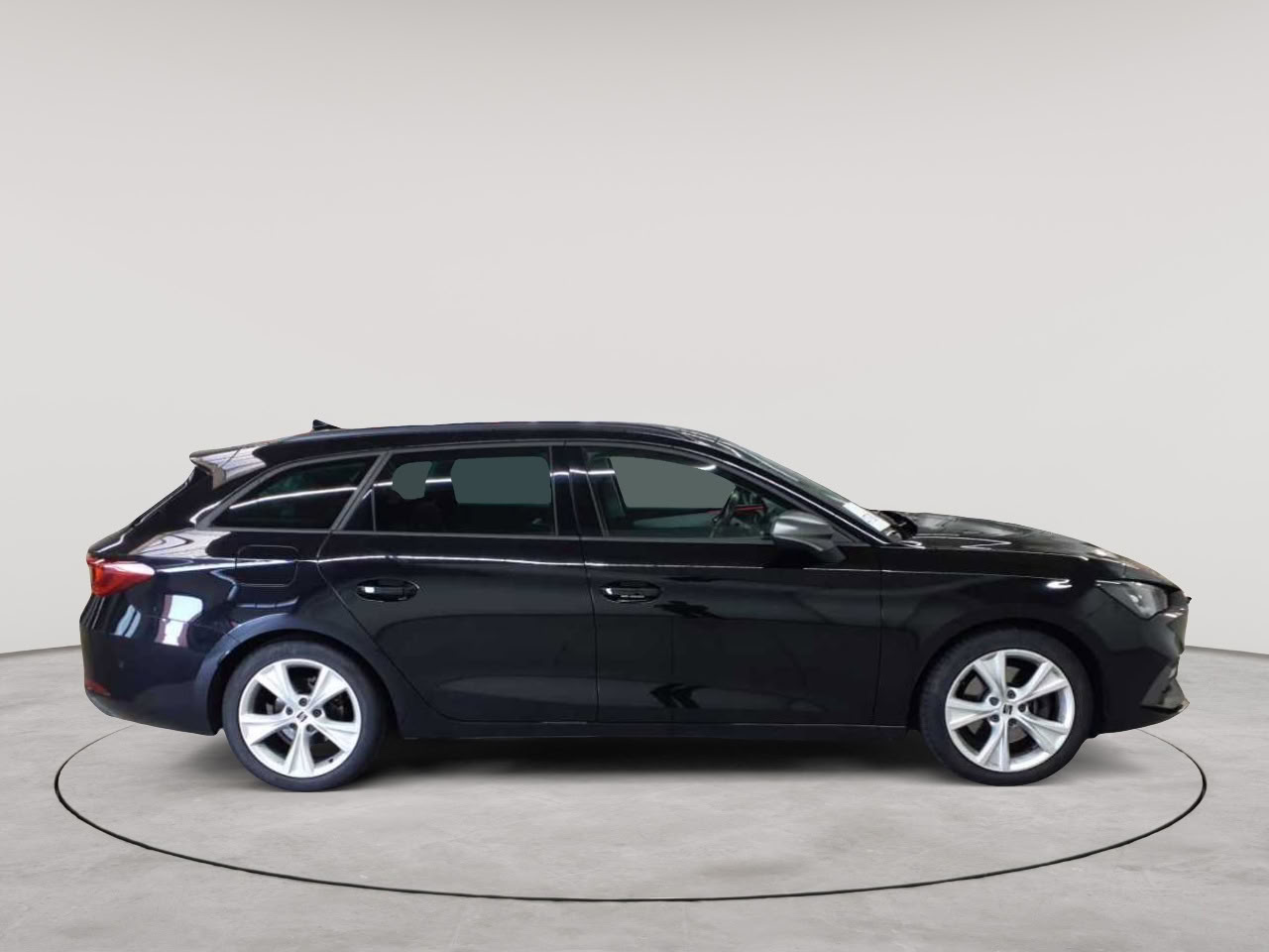 Seat Leon Sportstourer 2.0 TDI DSG FR 3