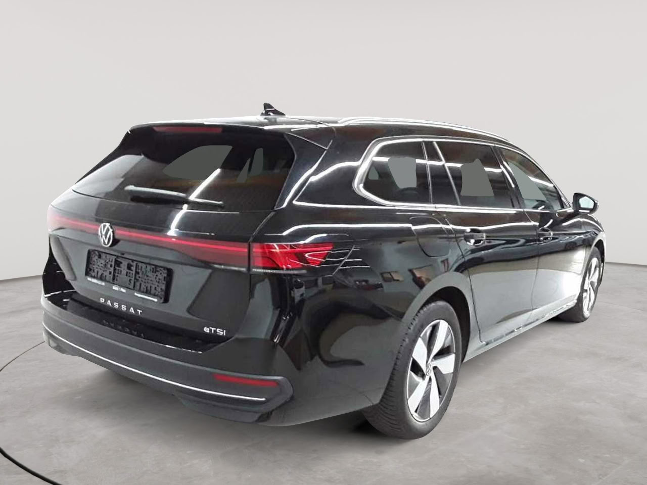 Vw Passat Variant 1.5 e-TSI OPF DSG Business 4