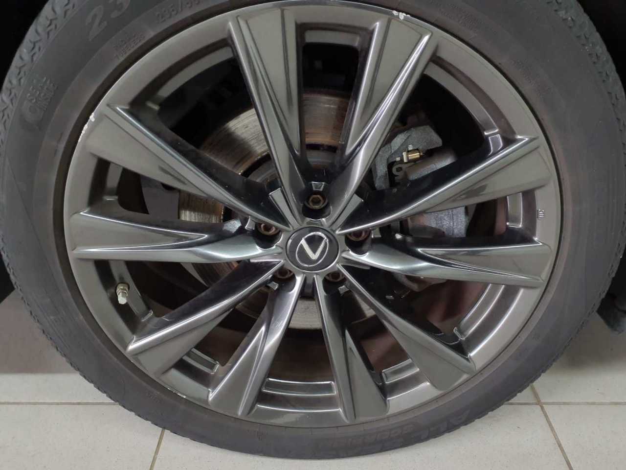 Lexus NX 450h+ E-FOUR F SPORT-Paket 17
