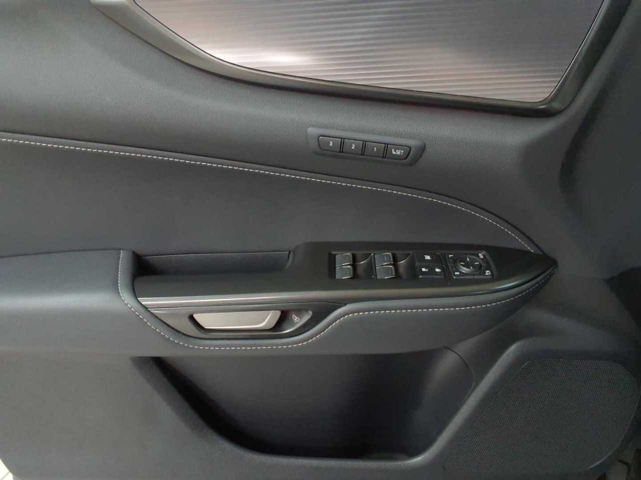 Lexus NX 450h+ E-FOUR F SPORT-Paket 19