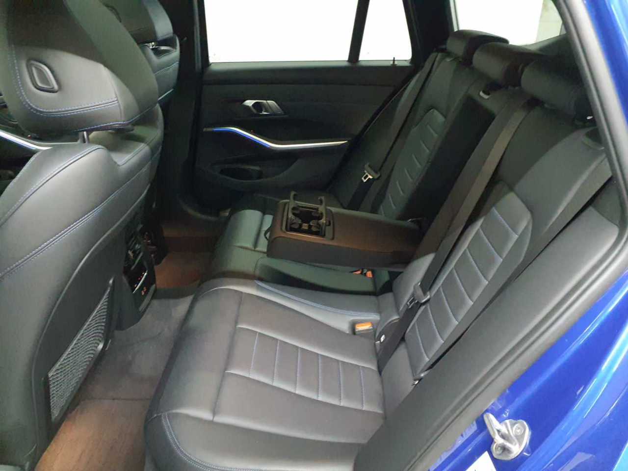 BMW M340i Touring xDrive 14