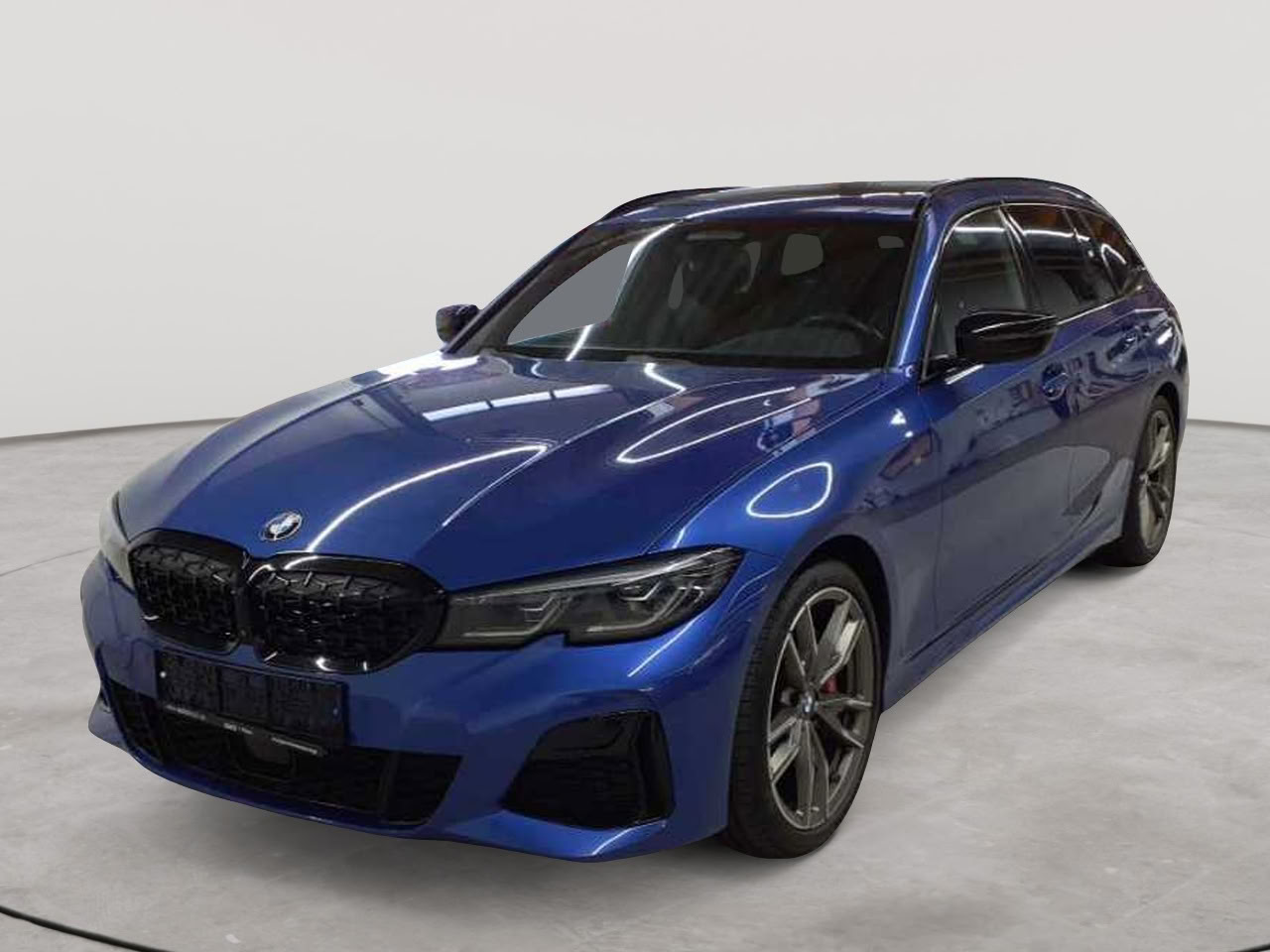 BMW M340i Touring xDrive 2
