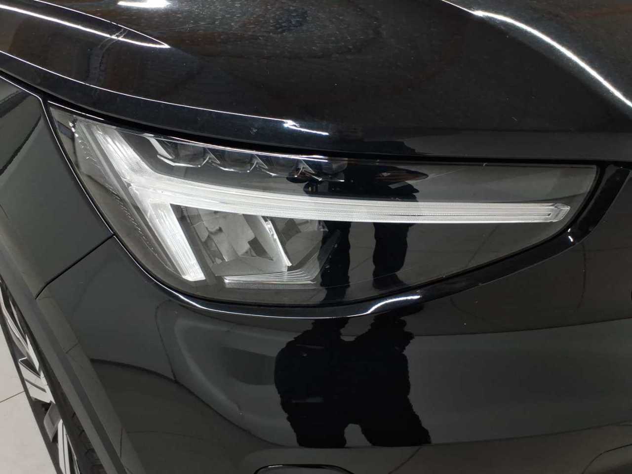 Volvo XC40 Recharge 69 kWh Single Motor Plus 18