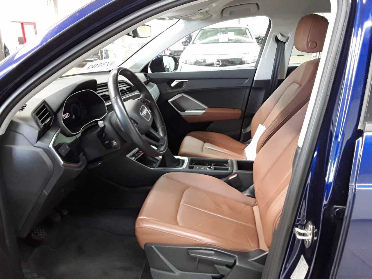Audi Q3 35 TDI 7