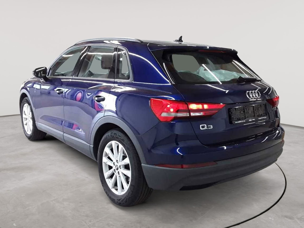 Audi Q3 35 TDI 5