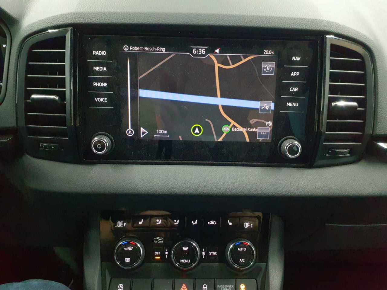Skoda Karoq 2.0 TDI SCR 4x4 DSG Sportline 12