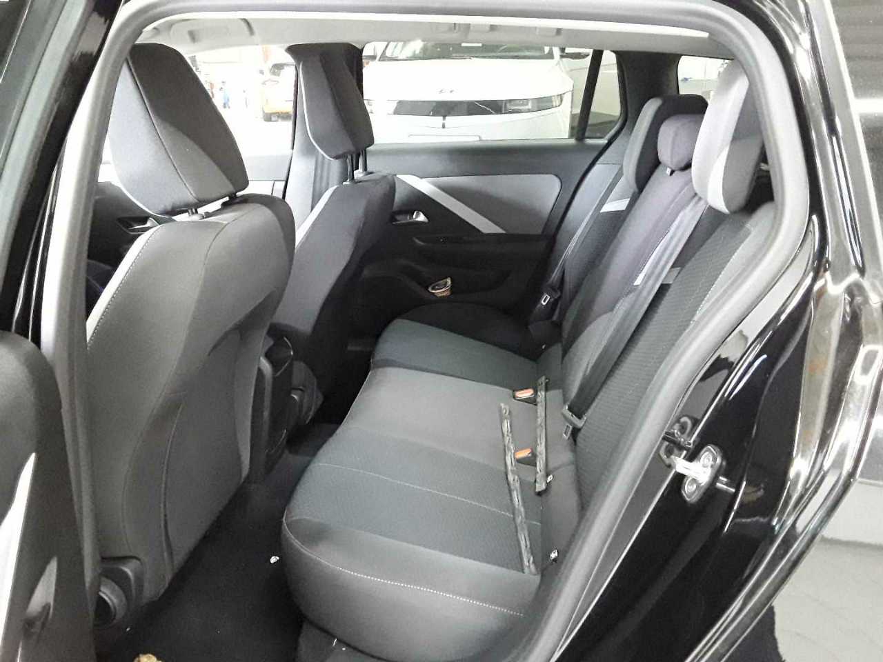 Opel Astra Sports Tourer 1.2 Turbo Enjoy 13