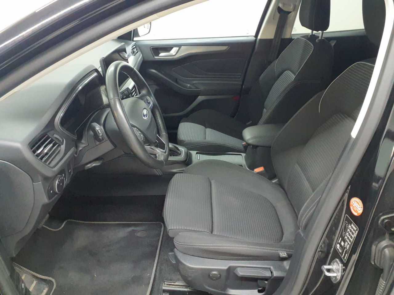 Ford Focus Turnier 1.0 EcoBoost Hybrid Aut. TITANIUM X 8