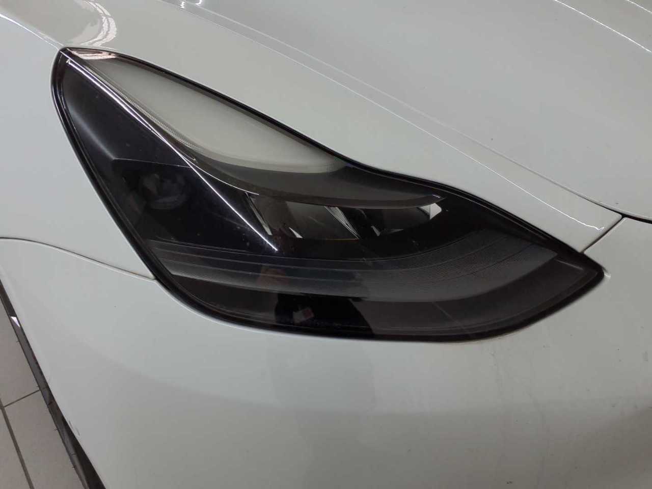 Tesla Model 3 Standard Reichweite Plus Hinterradantrieb 18