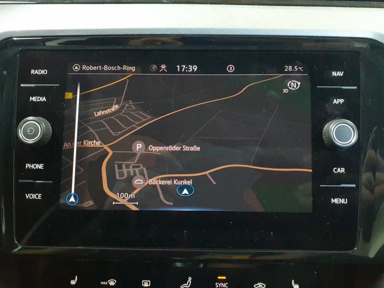Volkswagen Passat Variant 2.0 TDI SCR Business 12