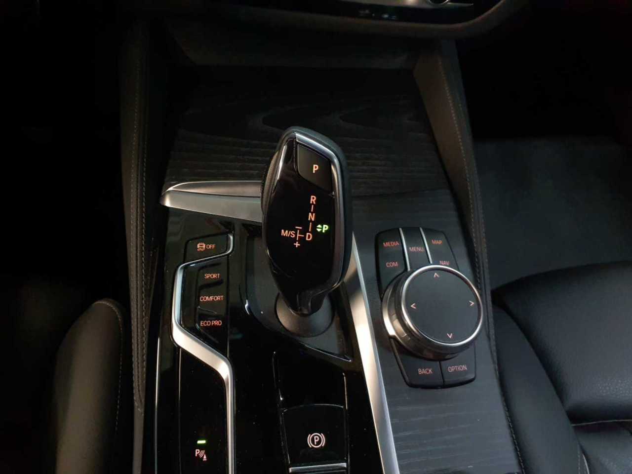 Bmw 530i xDrive Touring Aut. 10