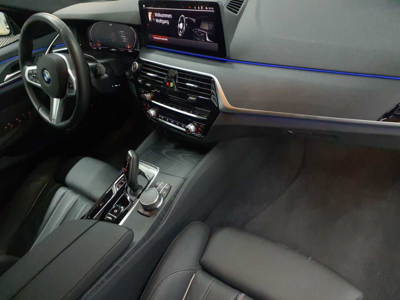 Bmw 530i xDrive Touring Aut. 9