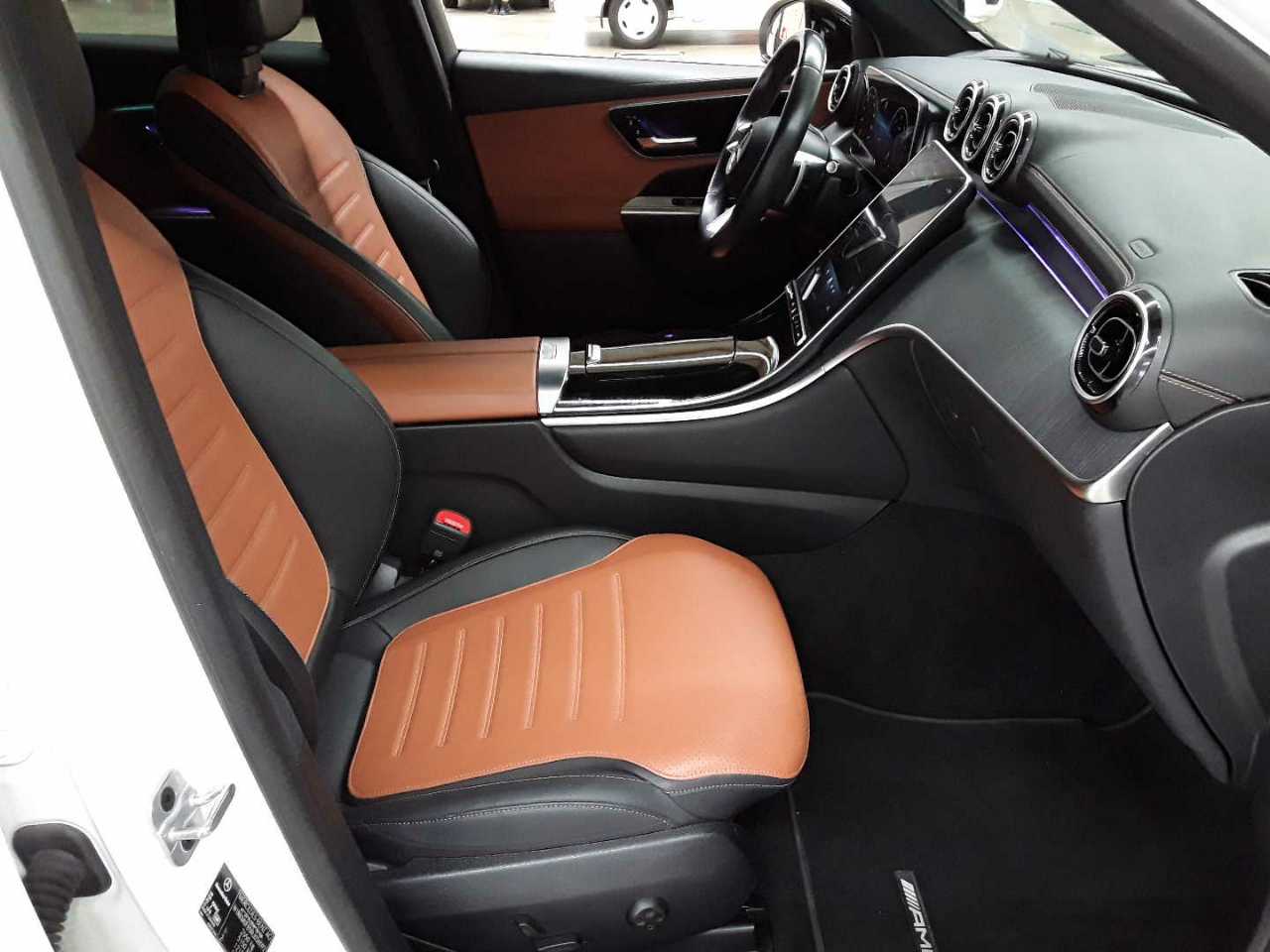 Mercedes-Benz GLC 220 d 4Matic 9G-TRONIC AMG Line Advanced 8