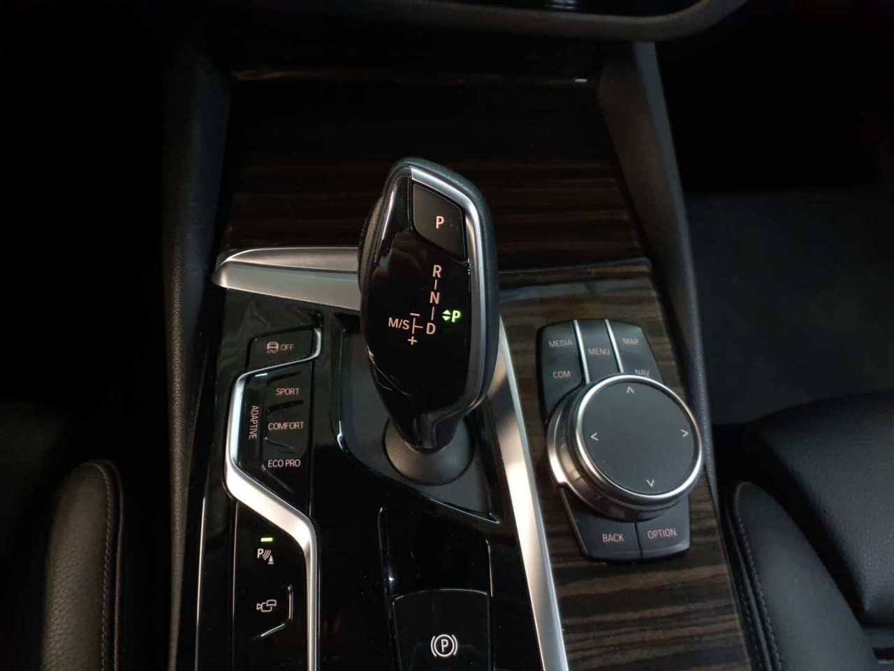 BMW 530d xDrive Touring Aut. 10