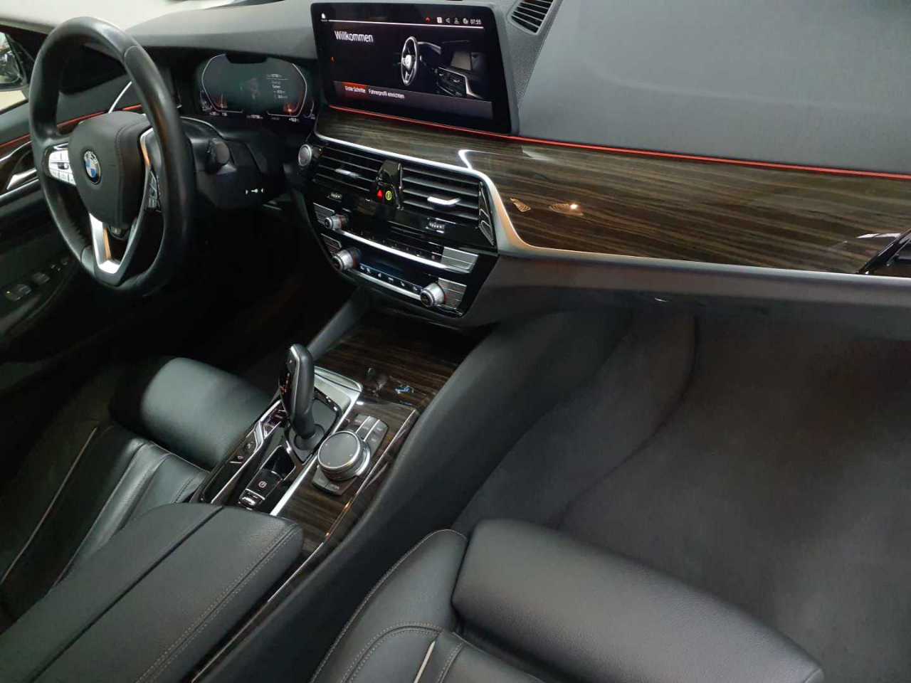 BMW 530d xDrive Touring Aut. 9