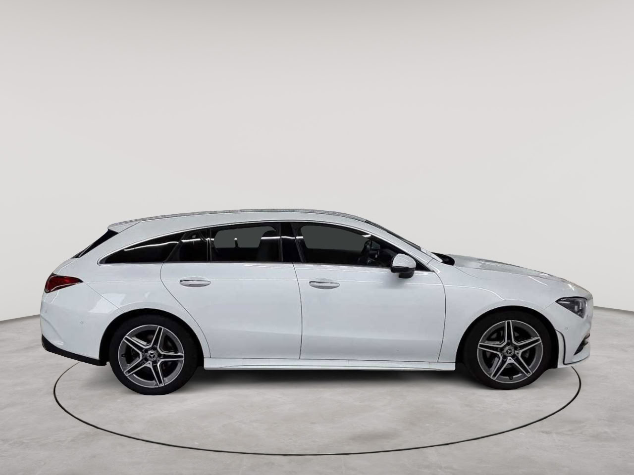 Mercedes-Benz CLA 200 d 4Matic Shooting Brake 8G-DCT AMG Line 3
