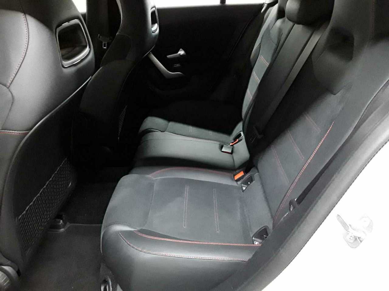 Mercedes-Benz CLA 200 d 4Matic Shooting Brake 8G-DCT AMG Line 13