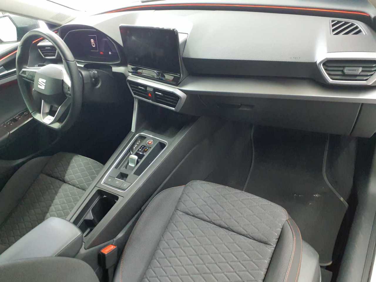 Seat Leon 2.0 TDI DSG FR 9