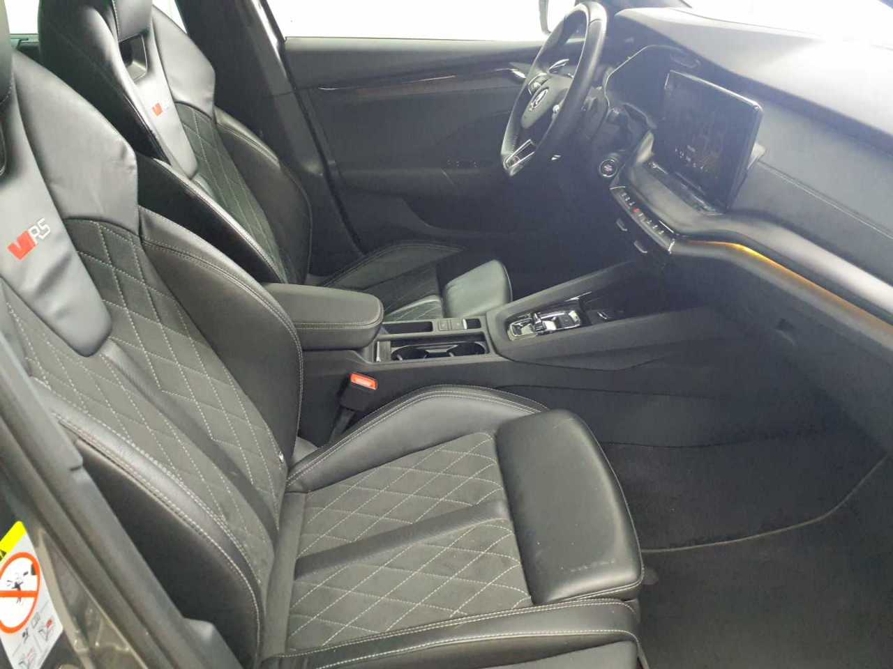 Skoda Octavia Combi 2.0 TDI DSG 4x4 RS Plus 8