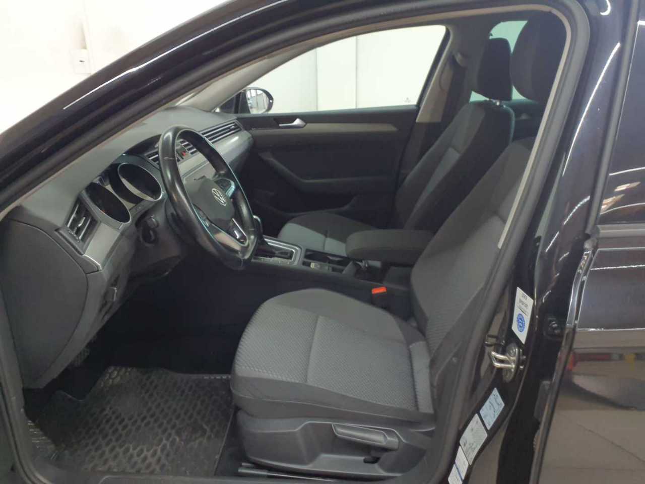 Vw Passat Variant 2.0 TDI SCR DSG Conceptline 7