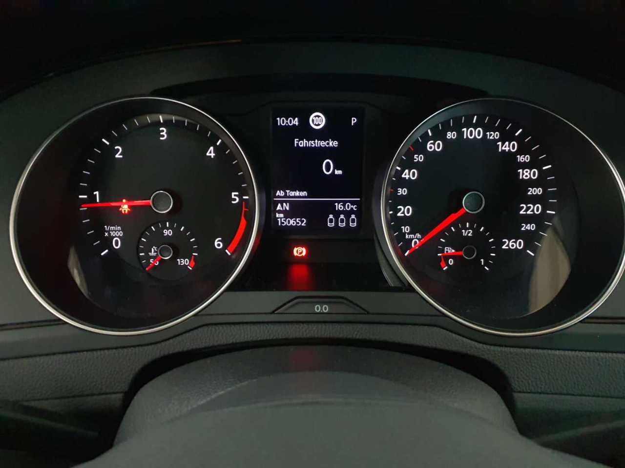 Vw Passat Variant 2.0 TDI SCR DSG Conceptline 11