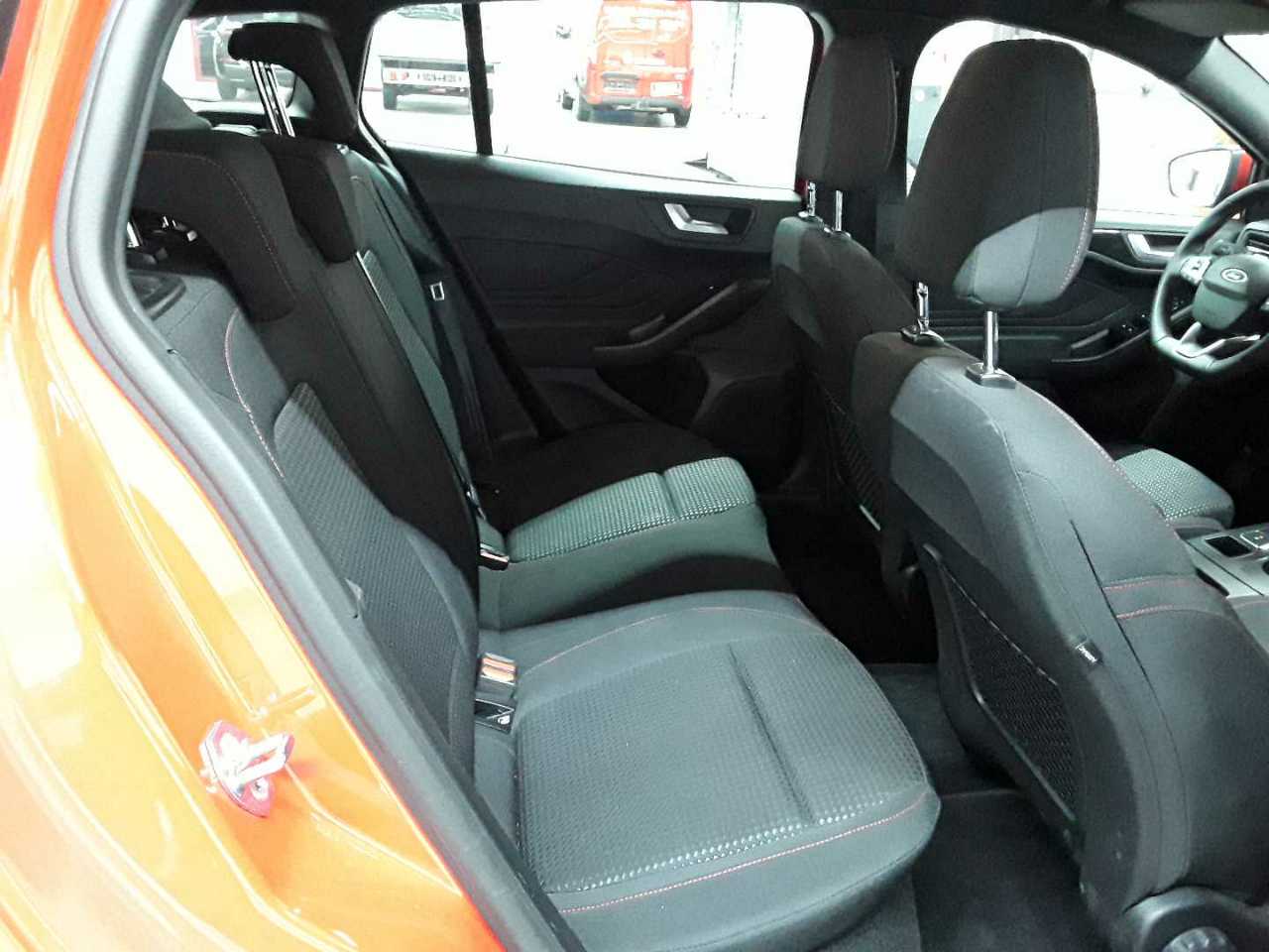 Ford Focus Turnier 1.5 EcoBlue Start-Stopp-System Aut. ST-LINE 14