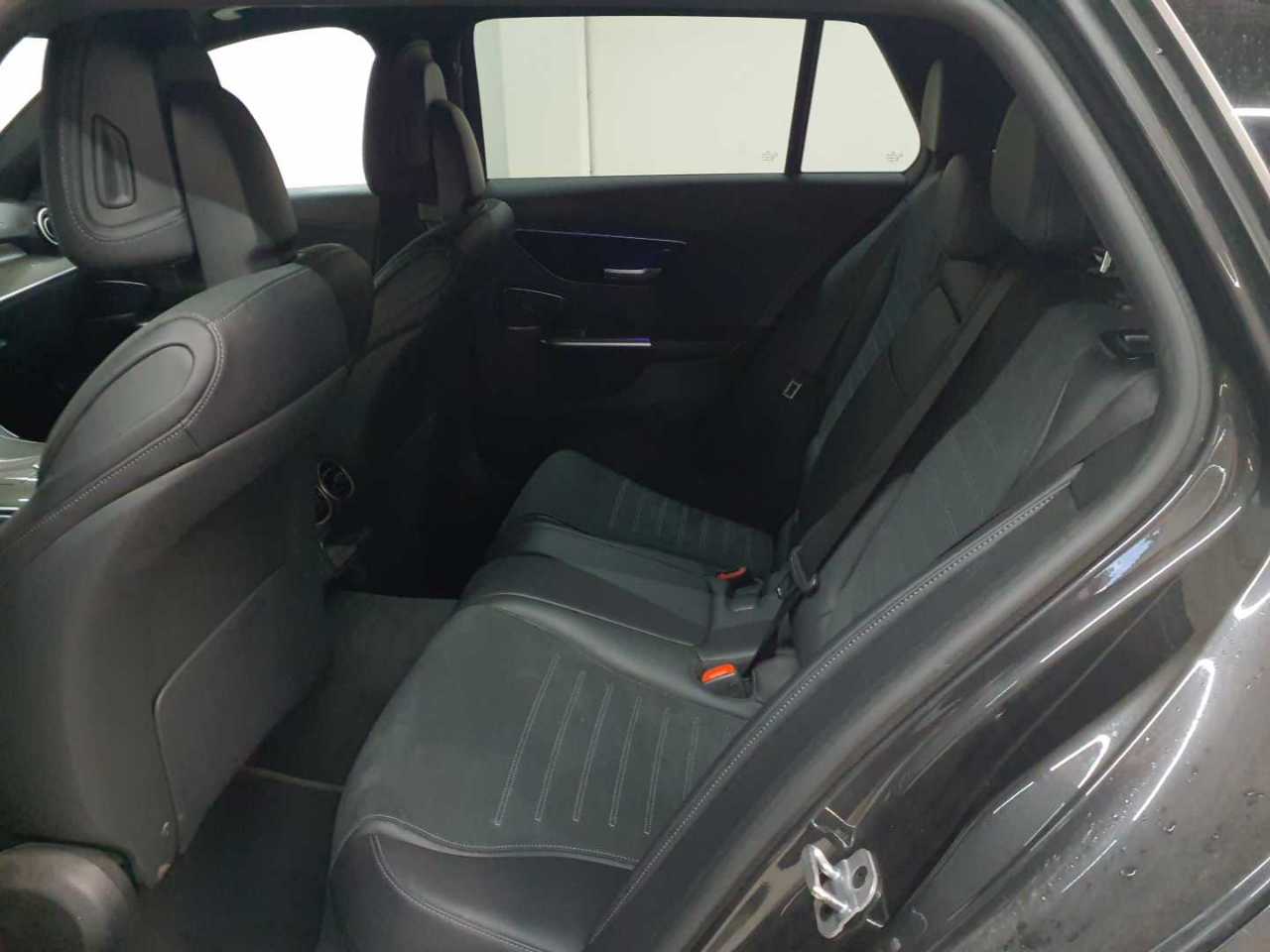 Mercedes-Benz C 300 d T 9G-TRONIC AMG Line 14