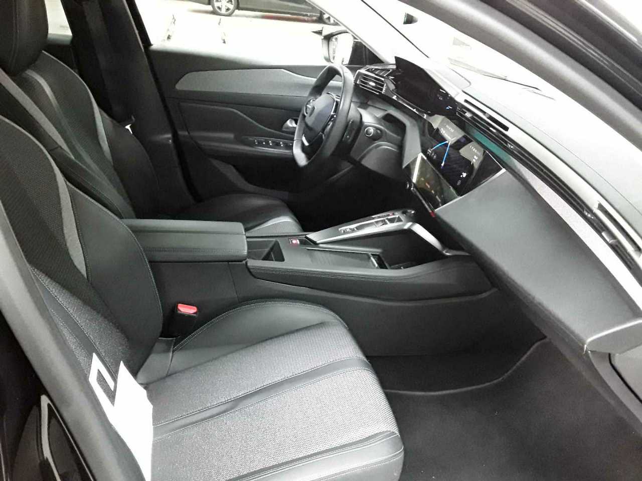 Peugeot 308 SW BlueHDi 130 EAT8 Allure Pack 8