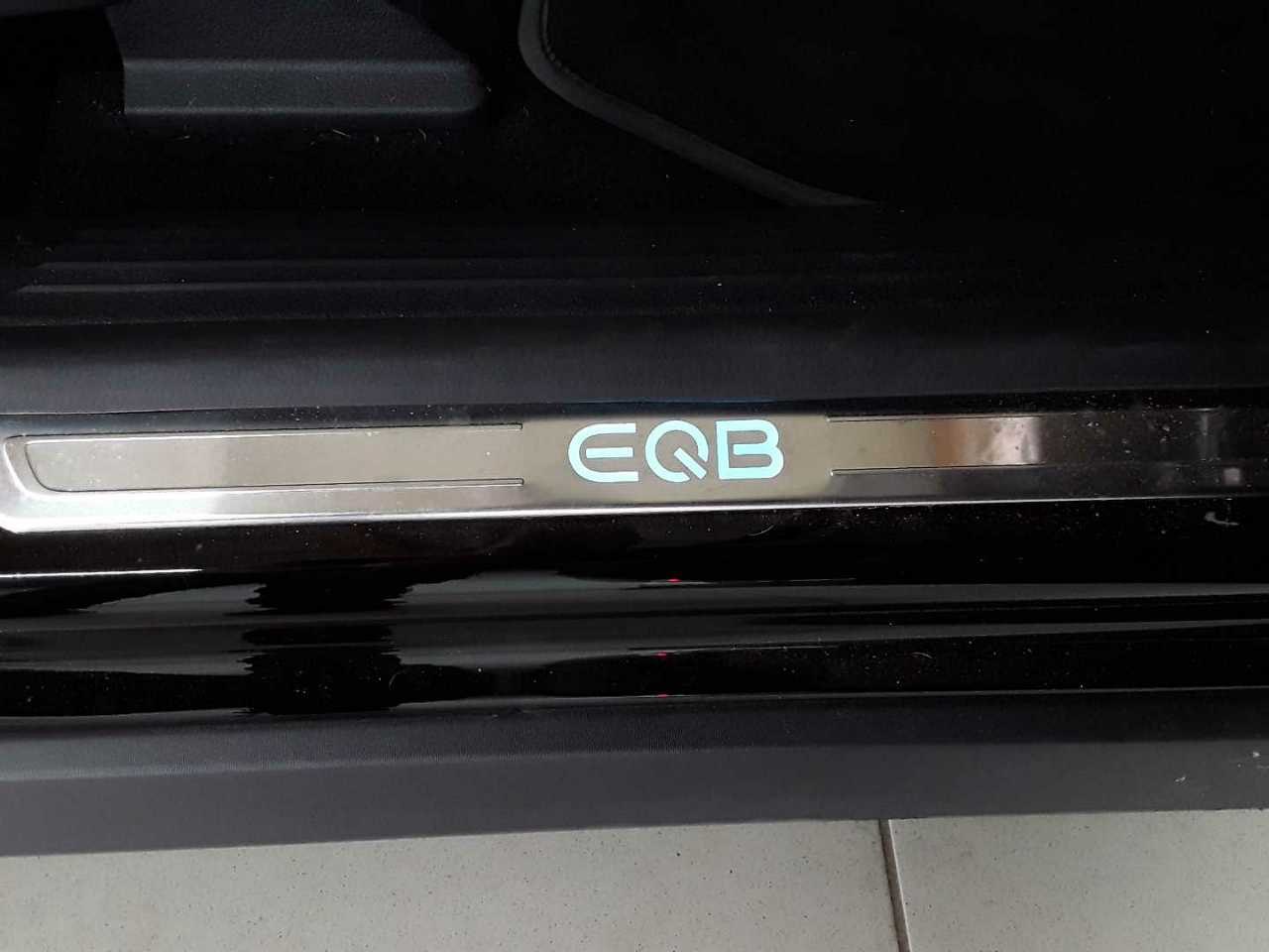 Mercedes-Benz EQB 250 Electric Art 20