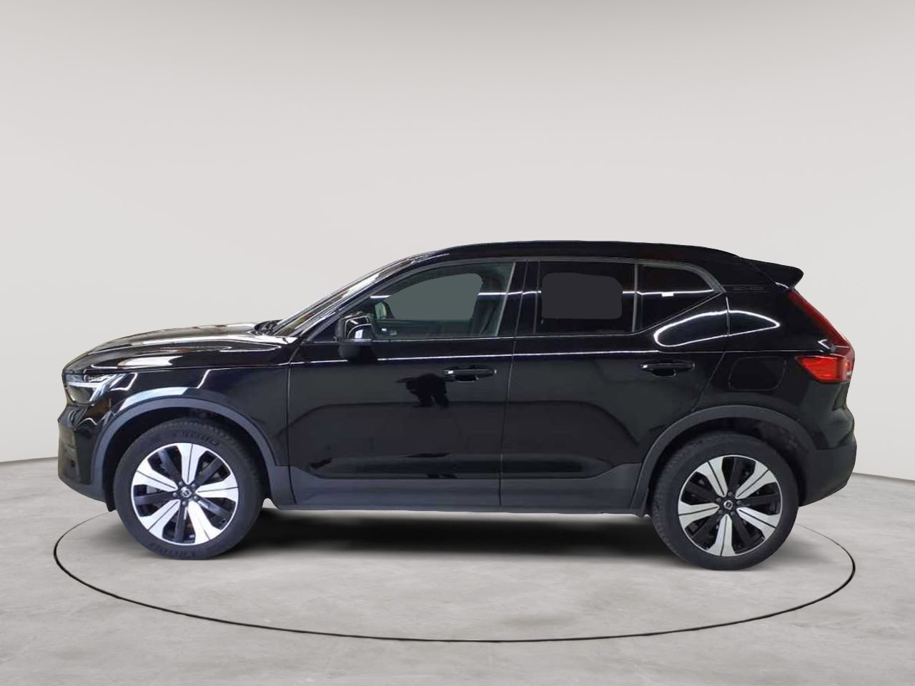 Volvo XC40 Recharge 69 kWh Single Motor Plus 6