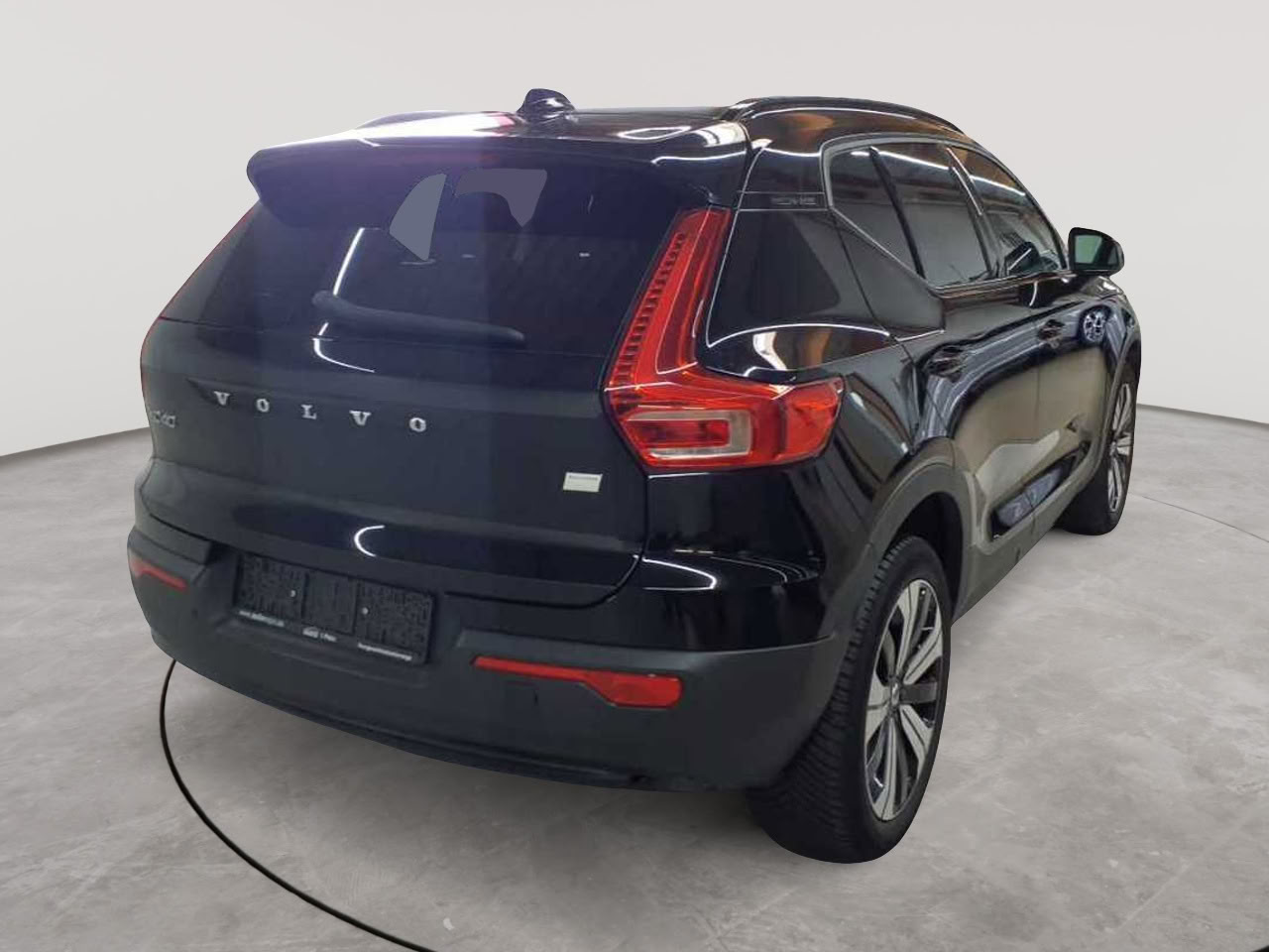 Volvo XC40 Recharge 69 kWh Single Motor Plus 4