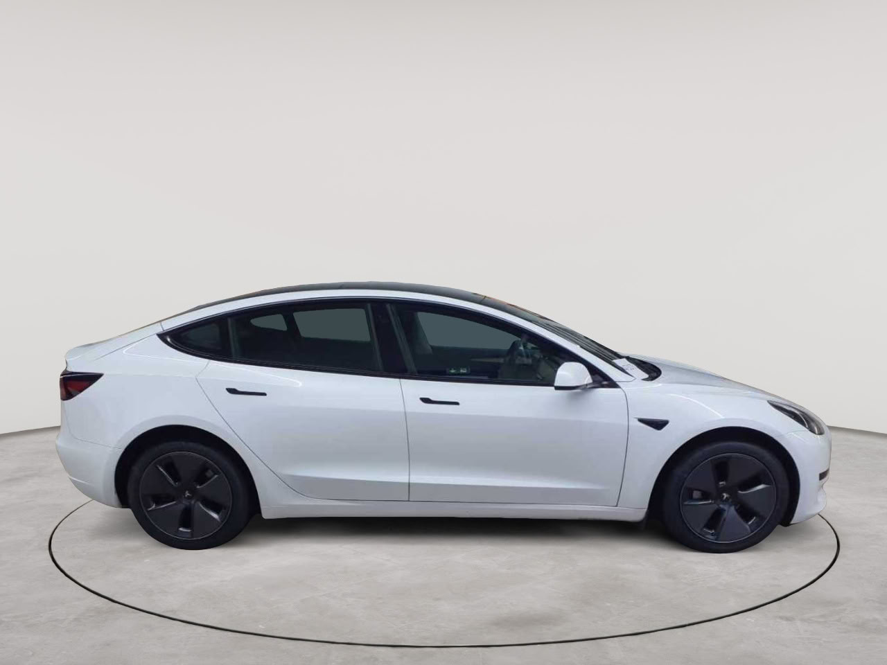 Tesla Model 3 RWD Hinterradantrieb 3