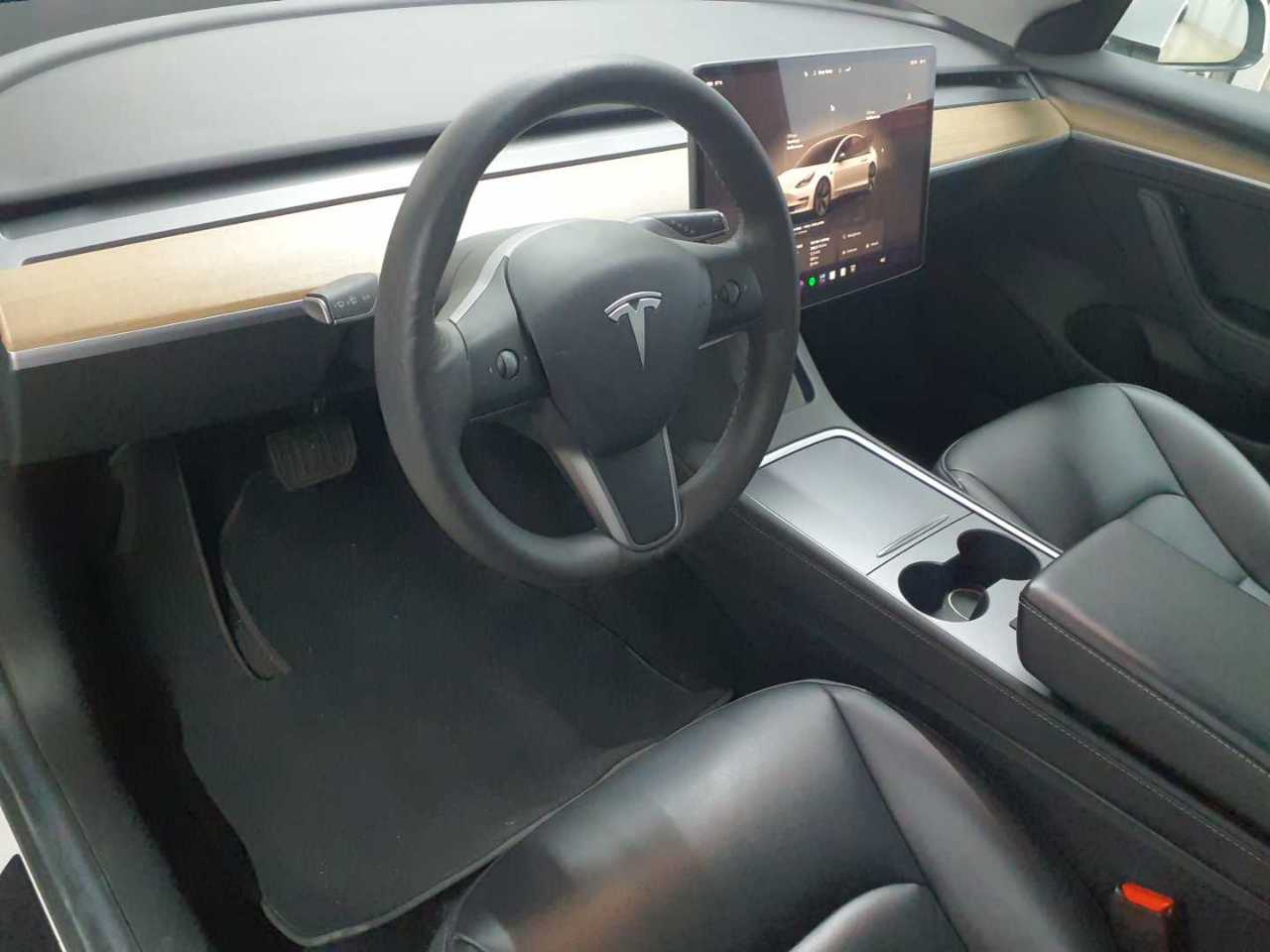 Tesla Model 3 RWD Hinterradantrieb 9