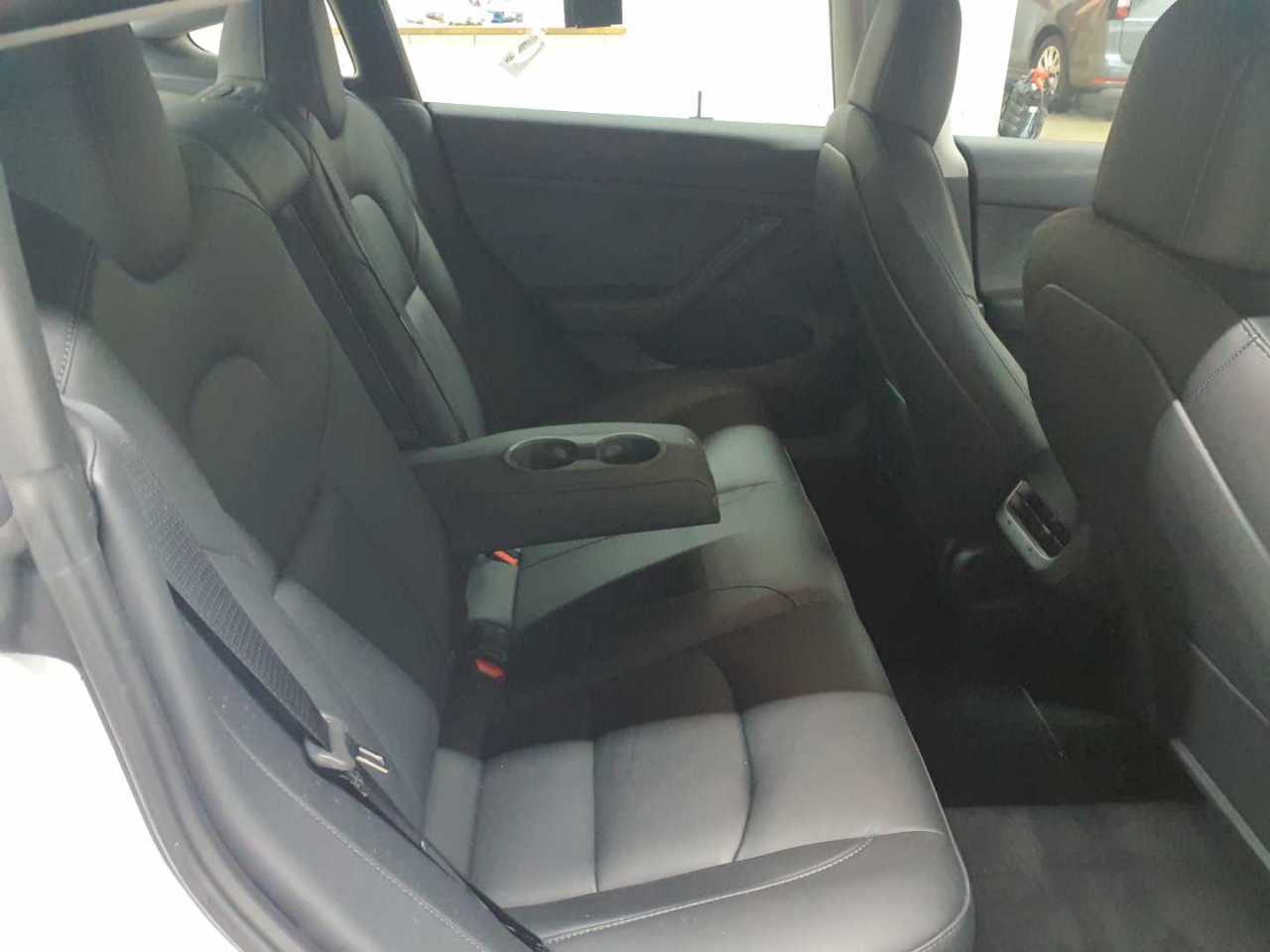 Tesla Model 3 RWD Hinterradantrieb 13