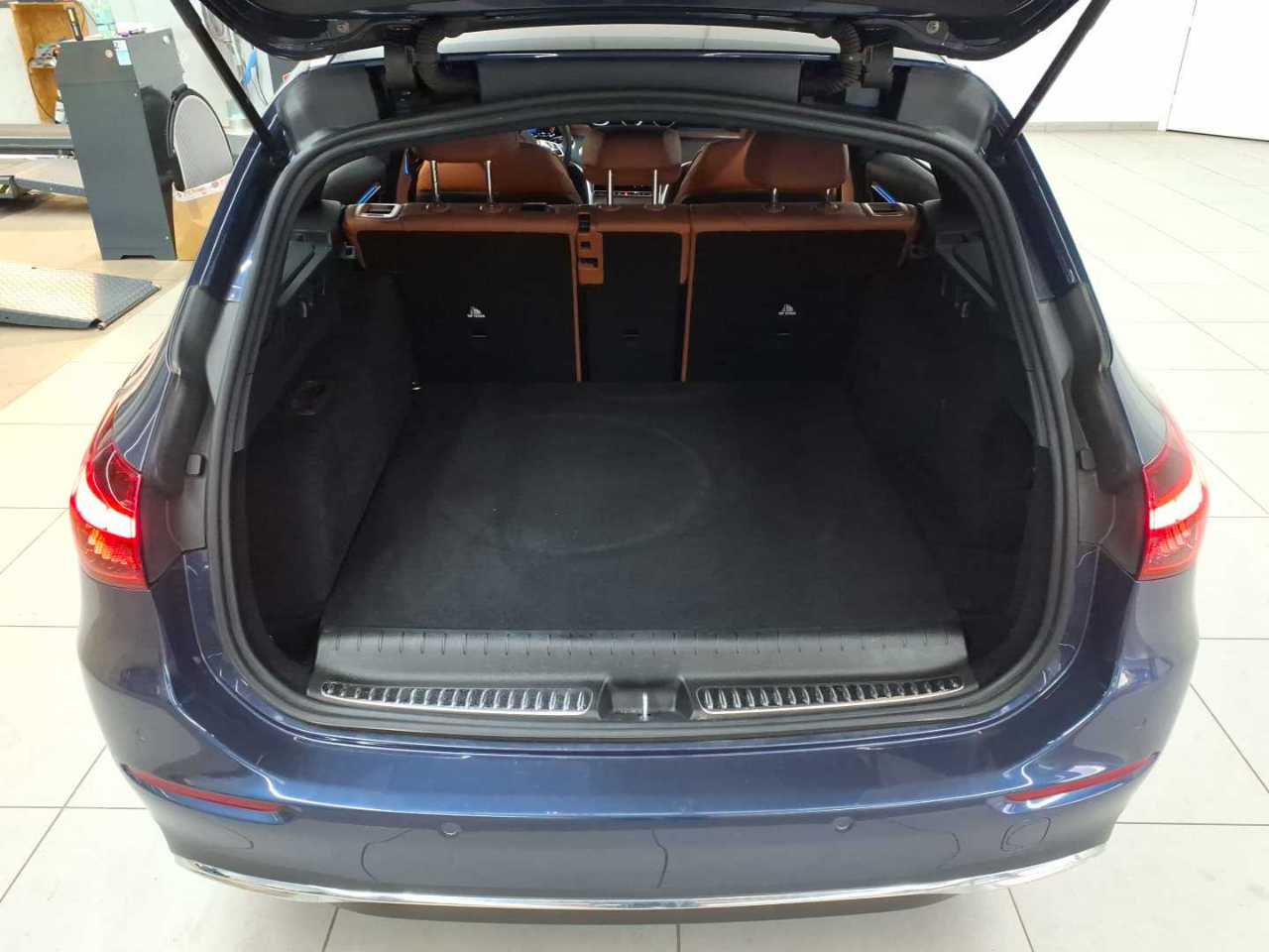Mercedes-Benz C 300 e T 9G-TRONIC Avantgarde 15